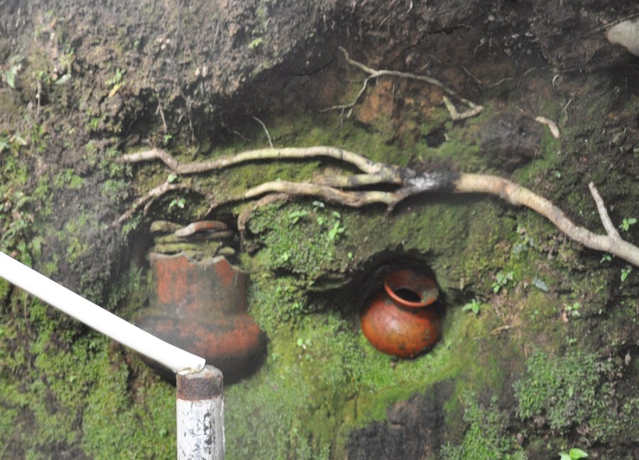 Sitio Barriles, Volcan, Chiriqui, Panama, Artifacts