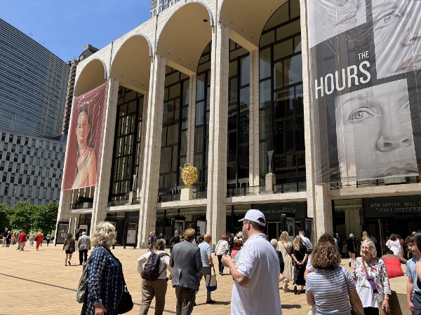 heading in to the Metropolitan Opera House
